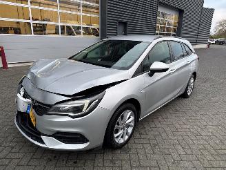 skadebil auto Opel Astra 1.2 Turbo 12V Combi/o  Benzine 1.199cc 81kW (110pk) FWD 2020/11