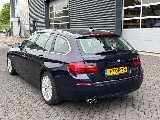 BMW 5-serie 528i 16V Combi/o  Benzine 1,997cc 180kW (245pk) RWD picture 3
