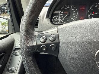 Mercedes A-klasse 1.5 A-150 3-Drs. Hatchback 2Dr Benzine 1.498cc 70kW (95pk) FWD picture 16