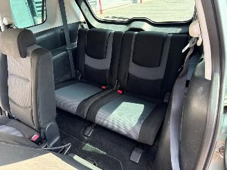 Mazda 5 7 PERSOONS 1.8i 16V MPV  Benzine 1.798cc 85kW (116pk) FWD picture 10