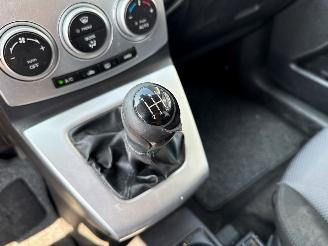 Mazda 5 7 PERSOONS 1.8i 16V MPV  Benzine 1.798cc 85kW (116pk) FWD picture 22