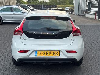 Volvo V-40 1.6 T2 GTDi 16V Hatchback 4Dr Benzine 1.596cc 88kW (120pk) FWD picture 4