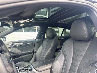 BMW 8-serie M850 390 kW (530 PK) 4.395 cc PANORAMADAK SOFTCLOSE picture 19