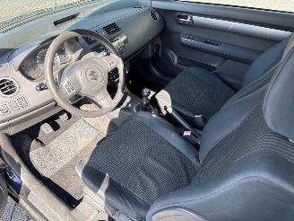 Suzuki Swift 1.3 VVT 16V Hatchback  Benzine 1.328cc 68kW (92pk) FWD 2005 picture 11