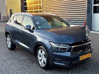 Schadeauto Volvo XC40 2.0 T4 Geartronic 16V SUV  Benzine 1.969cc 140kW (190pk) 2018/7