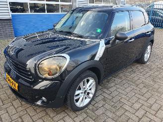 krockskadad bil auto Mini One 1.6 One D Chill 2014/8