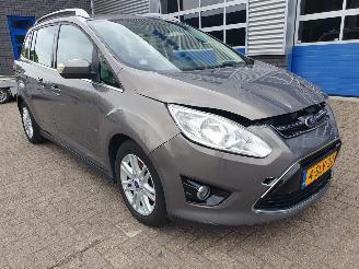 Voiture accidenté Ford Grand C-Max 1.0 Titanium 7persoons 2013/11