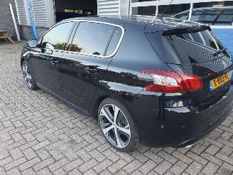 Peugeot 308 1.2 PureTech GT-line picture 3