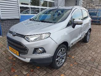 skadebil auto Ford EcoSport 1.0 EcoBoost Titanium 2015/1