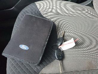 Ford Tourneo Courier 1.0 Titanium picture 23