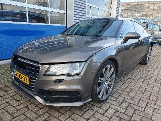 krockskadad bil auto Audi A7 Sportback 3.0 TFSI quattro Pro Line plus Automaat 2010/11