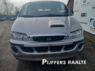 Hyundai H-200 H-1/H-200, Van, 1997 / 2008 2.5 CRDi Powervan picture 4