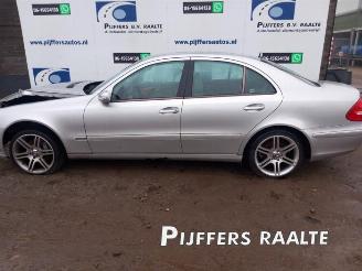 Vrakbiler auto Mercedes E-klasse E (W211), Sedan, 2002 / 2008 3.2 E-320 V6 18V 2002/5