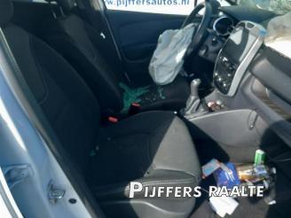 Renault Clio Clio IV (5R), Hatchback 5-drs, 2012 / 2021 0.9 Energy TCE 90 12V picture 16