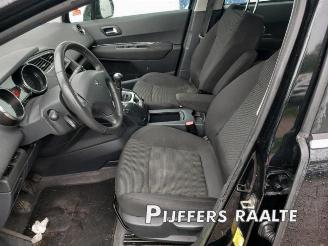 Peugeot 5008 5008 I (0A/0E), MPV, 2009 / 2017 1.6 VTI 16V picture 26