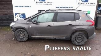 krockskadad bil auto Peugeot 2008 2008 (CU), MPV, 2013 / 2019 1.2 Vti 12V PureTech 82 2014/10
