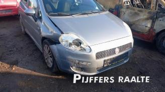 Fiat Grande Punto Grande Punto (199), Hatchback, 2005 1.4 T-Jet 16V picture 2