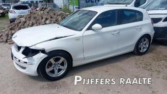 Vrakbiler auto BMW 1-serie 1 serie (E87/87N), Hatchback 5-drs, 2003 / 2012 116i 1.6 16V 2008/7