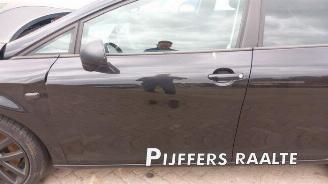 Seat Leon Leon (1P1), Hatchback 5-drs, 2005 / 2013 2.0 TFSI FR 16V picture 13