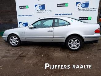 Vrakbiler auto Mercedes CLK CLK (C208), Coupe, 1997 / 2002 4.3 430 V8 24V 1998/11