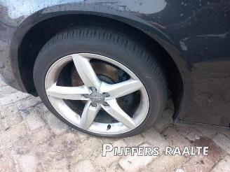 Audi A4 A4 (B8), Sedan, 2007 / 2015 2.0 TDI 16V picture 29