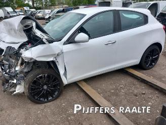 skadebil auto Alfa Romeo Giulietta Giulietta (940), Hatchback, 2010 / 2020 1.4 TB 16V 2018/11