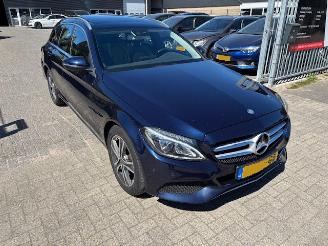 Vaurioauto  passenger cars Mercedes C-klasse 220 CDI  Prestige Auto Pano 2017/3