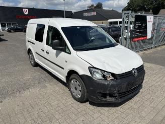Vaurioauto  passenger cars Volkswagen Caddy maxi 1.6 TDI Maxi NAP 2014/9