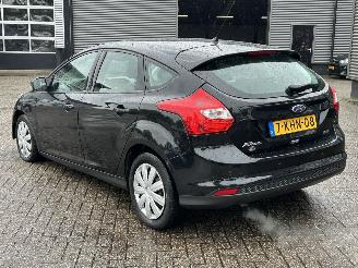 Ford Focus 1.0 EcoBoost Trend 5drs picture 3