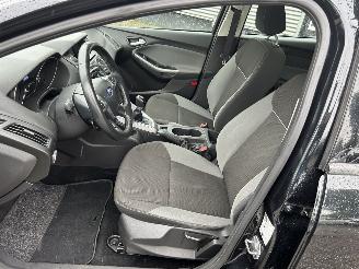 Ford Focus 1.0 EcoBoost Trend 5drs picture 10