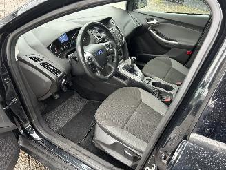 Ford Focus 1.0 EcoBoost Trend 5drs picture 9