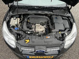 Ford Focus 1.0 EcoBoost Trend 5drs picture 32