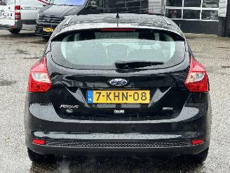 Ford Focus 1.0 EcoBoost Trend 5drs picture 4