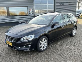 Volvo V-60 2.0 T5 Kinetic 245PK Automaat picture 1