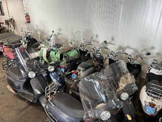 Overige  Partij 57 scooters picture 9