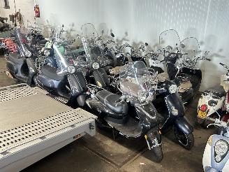 Overige  Partij 57 scooters picture 5