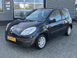 Renault Twingo 1.2 Night & Day picture 1