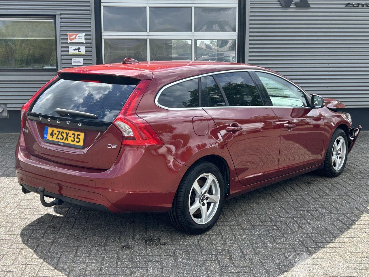 Volvo V-60 1.6 D2