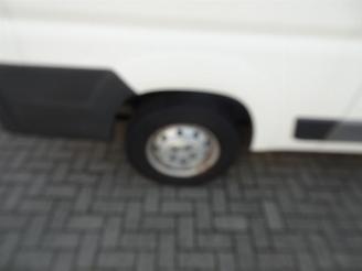 Peugeot Boxer 330 2.2 HDI L2H2 Profit+ picture 23