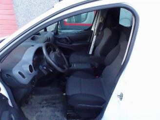 Peugeot Partner 122 1.6 BlueHDi 100 L1 XR airco 162600 km !!!!!! picture 8