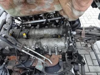 Mitsubishi Canter fuso 3C13 3.0 DI 385 bakwagen airco let op motor defect!!!!!!!!!!! picture 11