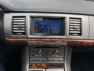 Jaguar XF 3.0 V6 Premium Luxury (Sedan 4-dr.) picture 19