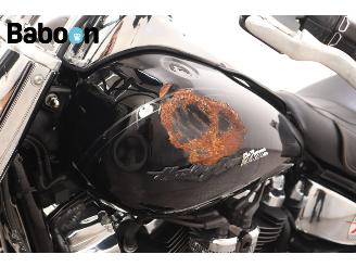 Harley-Davidson  FLDE Softail Deluxe ABS picture 21