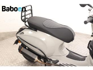 Vespa  Sprint 45KM picture 12