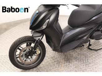 Piaggio  New Beverly 400 S HPE picture 20