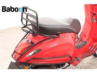 Vespa  Primavera 45KM picture 9