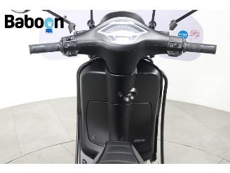 Vespa  Sprint 25KM picture 13