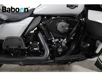 Harley-Davidson  FLHXU Street Glide Ultra 117 picture 13