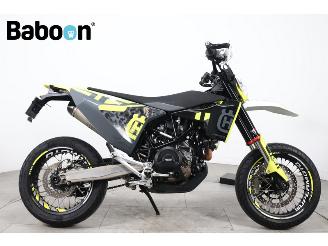 skadebil motor Husqvarna  701 Supermoto 2023/11