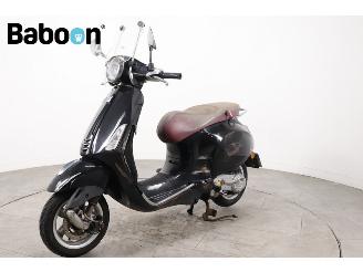 Vespa  Primavera 25KM picture 6